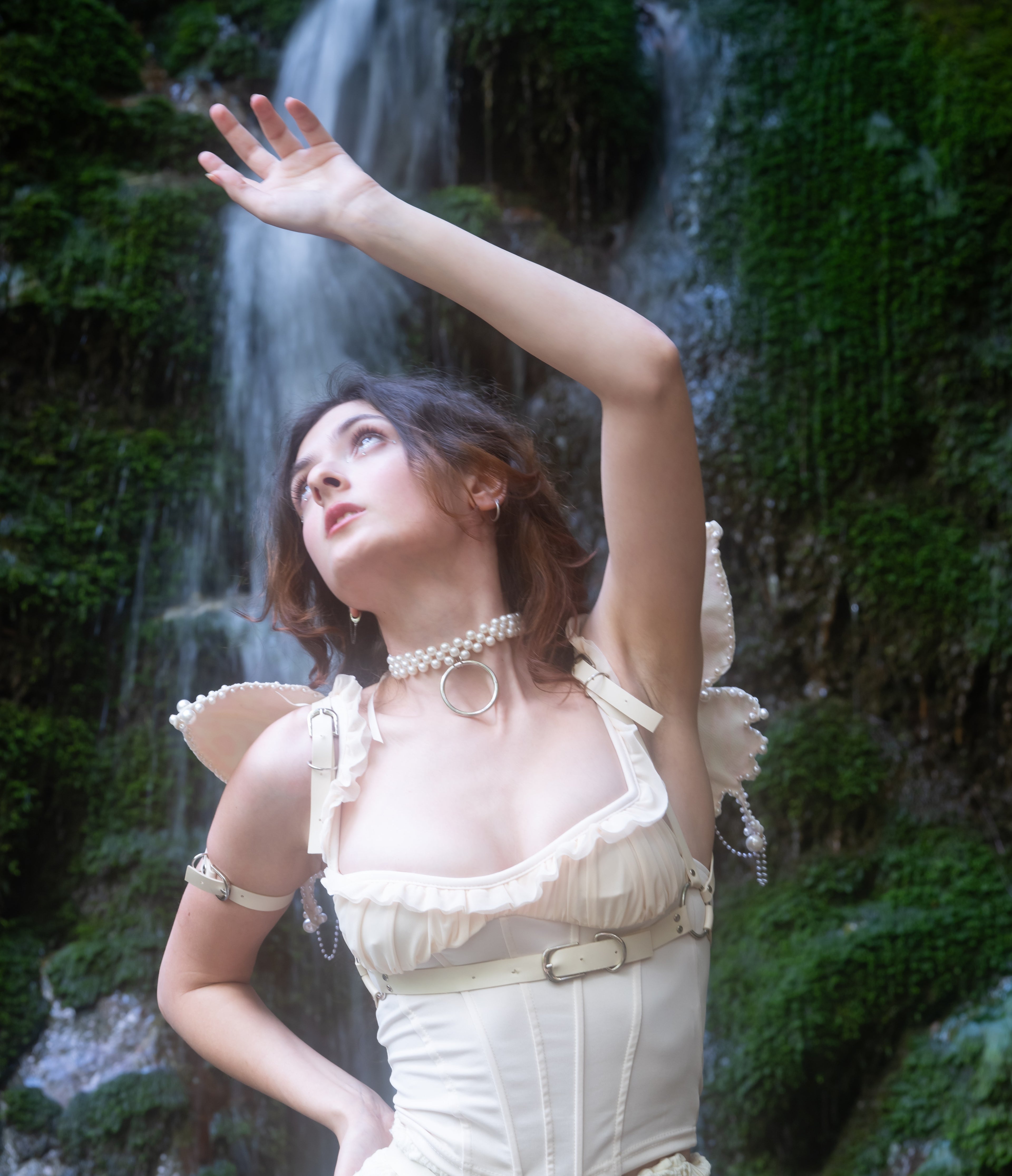 The pearly butterfly harness top