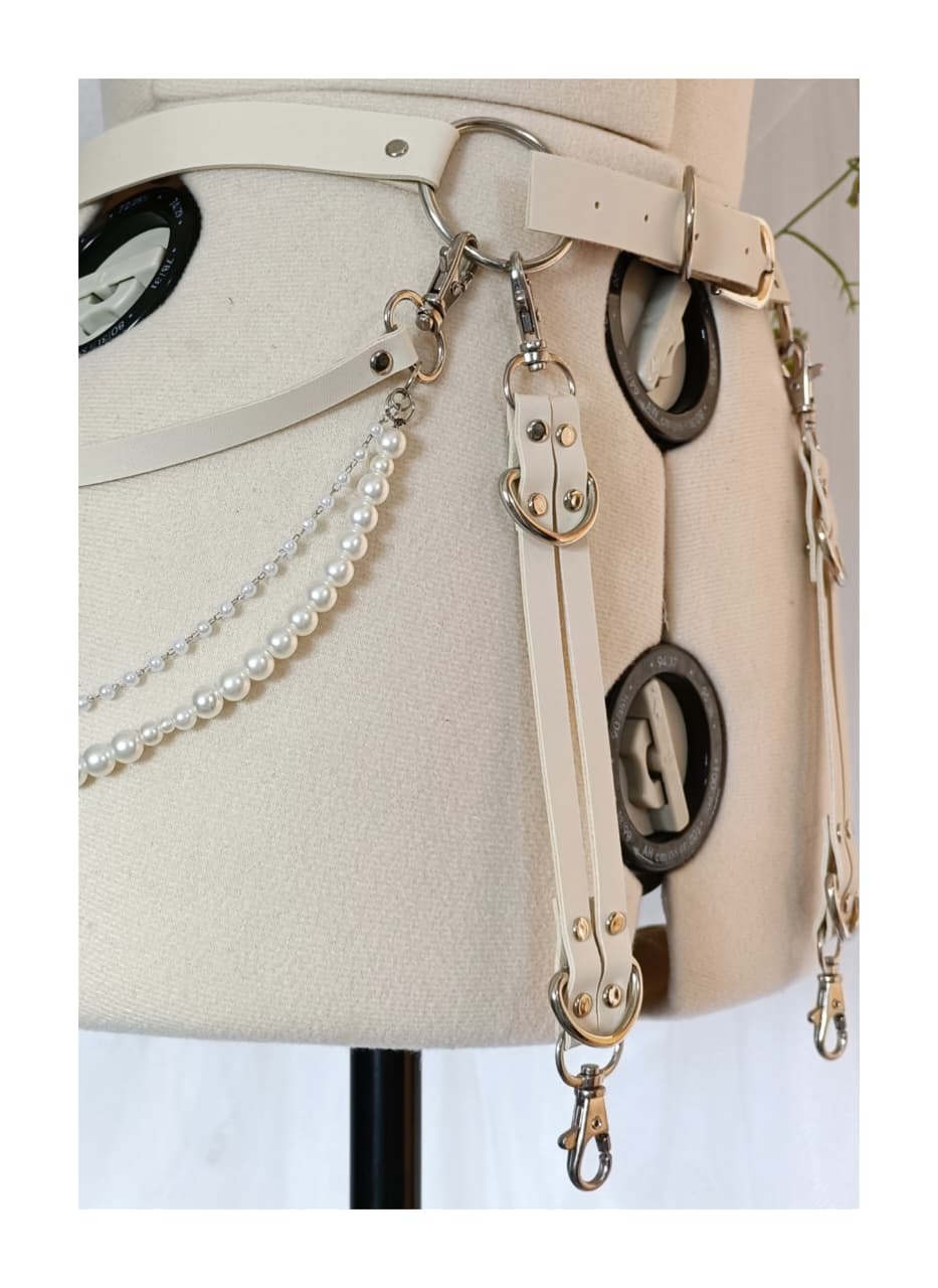 The pearly butterfly belt.