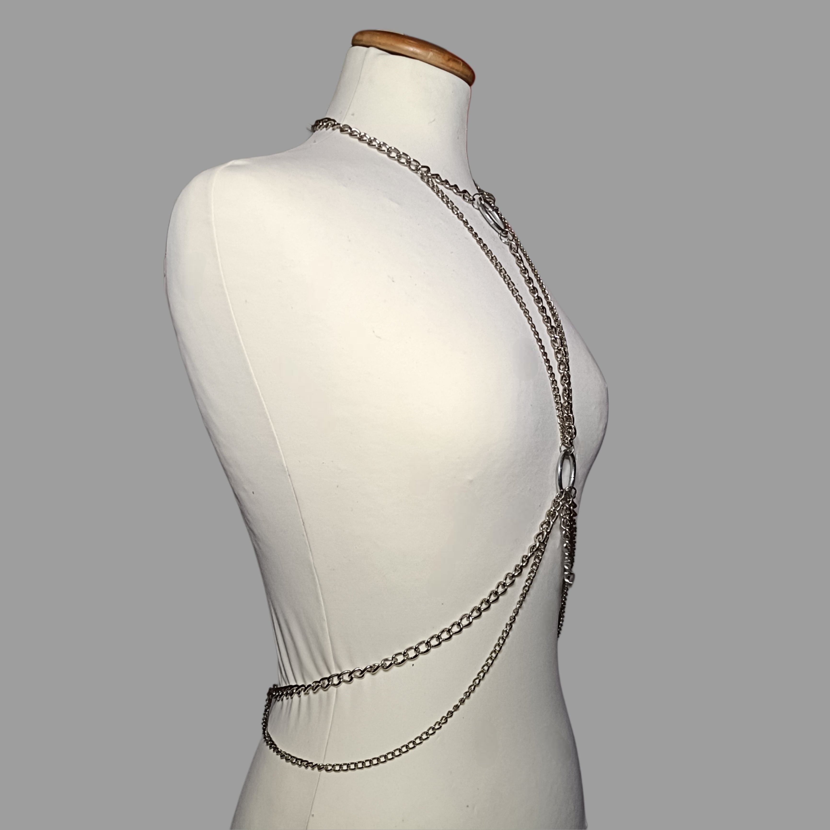 The Amalthea chain top.