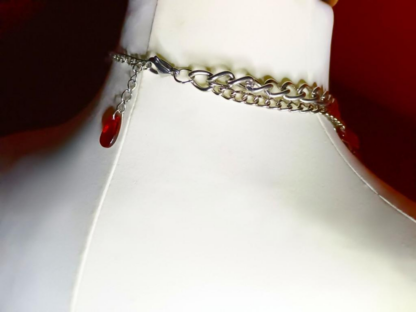 The ''Asteria'' chocker