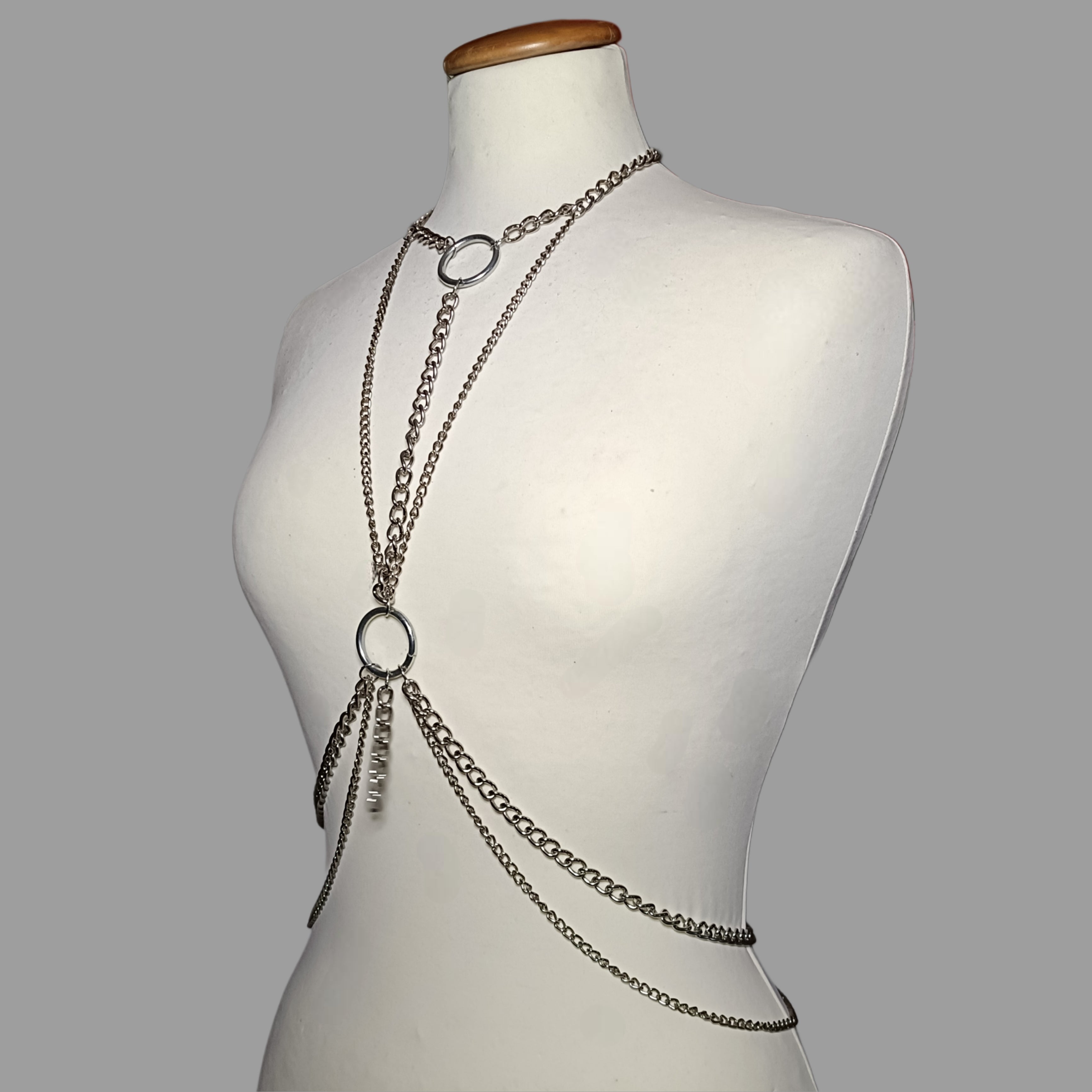 The Amalthea chain top.