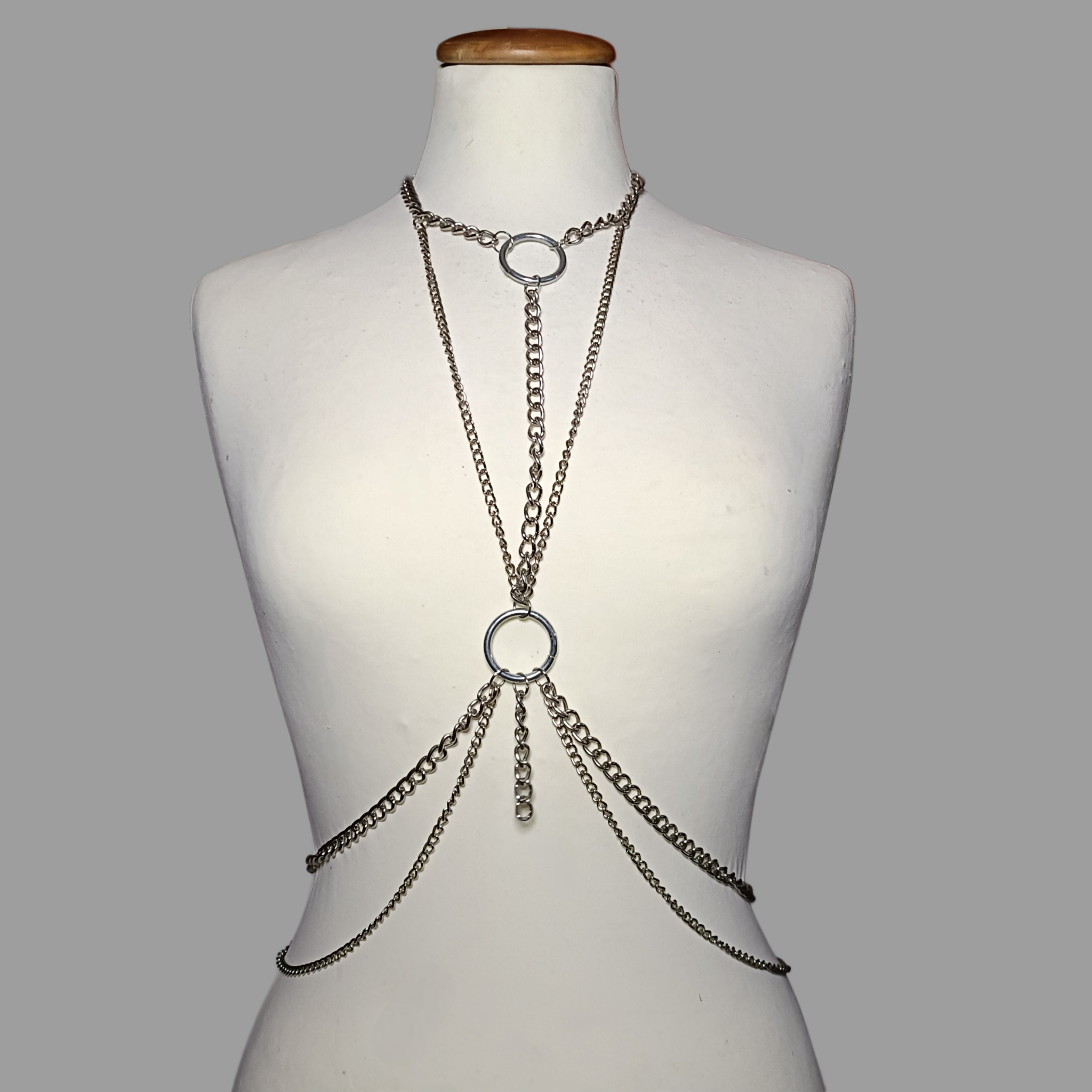 The Amalthea chain top.